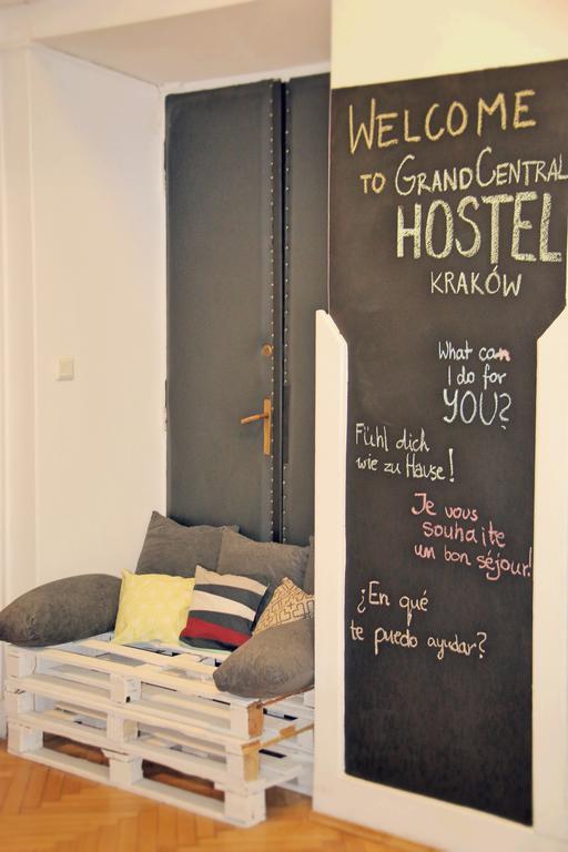Grand Central Hostel Краков Экстерьер фото