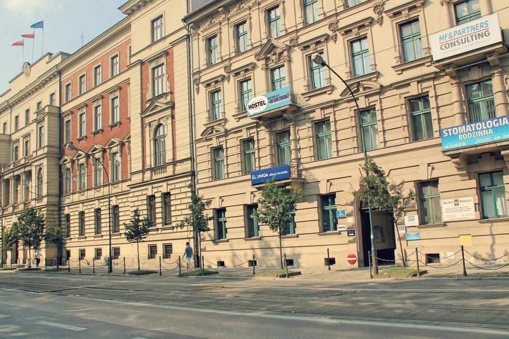 Grand Central Hostel Краков Экстерьер фото